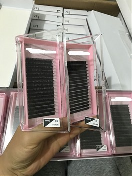 Nová objednávka 300 ks klasických prodloužení řas